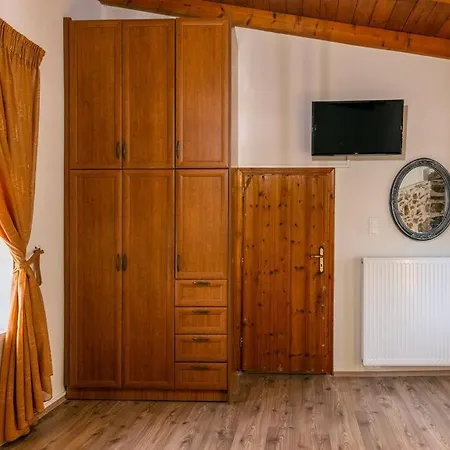 Traditional House With Private Pool Holiday home Rethymno (Crete)