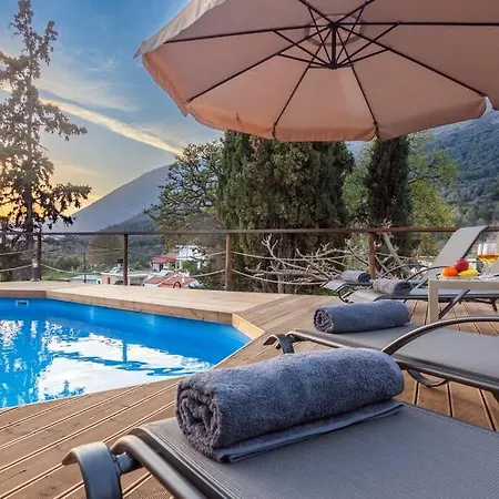 Traditional House With Private Pool Holiday home
