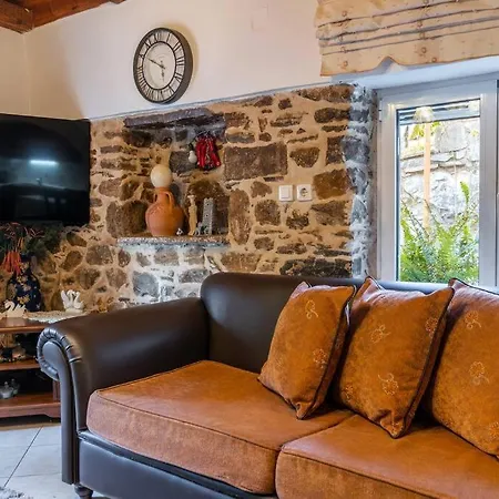 Traditional House With Private Pool