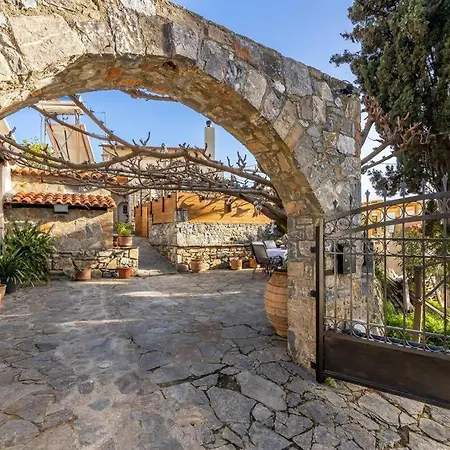 Holiday home Traditional House With Private Pool *